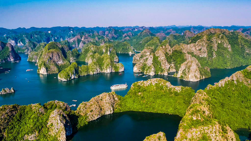 Drift through the legends of Halong Bay aboard a luxury cruise